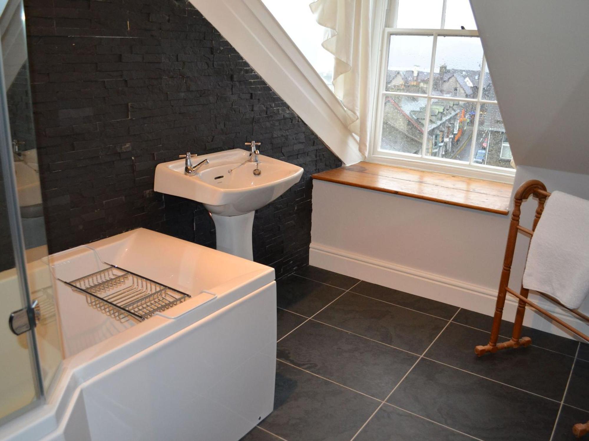 Lake View Apartment Bowness-on-Windermere Ngoại thất bức ảnh